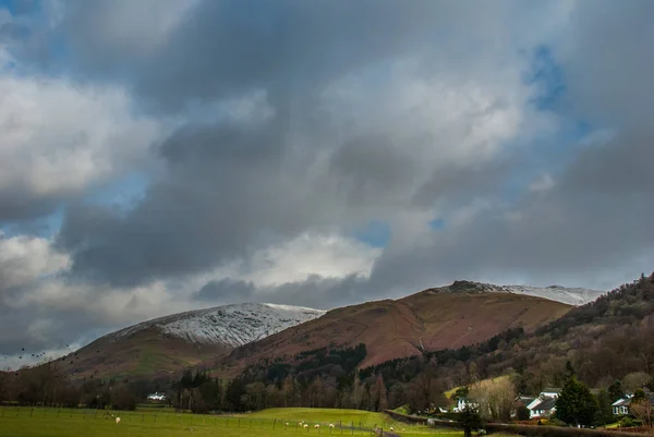 Belas montanhas na área Lake District . — Fotografia de Stock