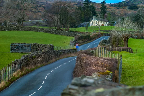 Prachtige bergroute beschrijving in het Lake District gebied — Stockfoto