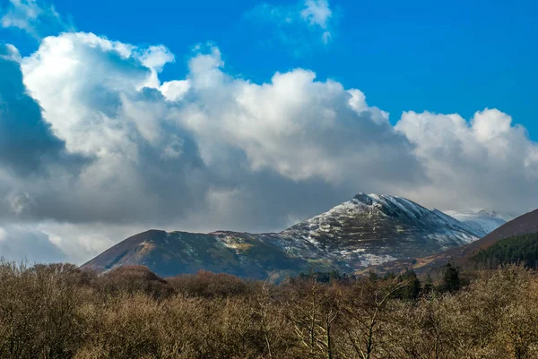 Belles montagnes dans la région Lake District . — Photo