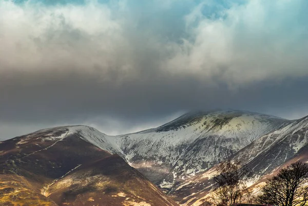 Prachtige bergen in het gebied Lake District. — Stockfoto