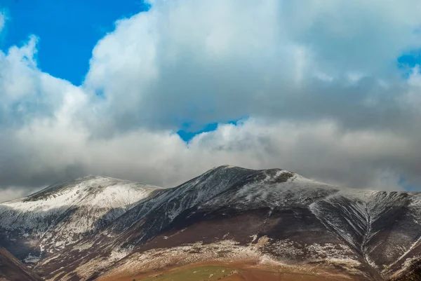 Wunderschöne Berge in der Umgebung der Seenplatte. — Stockfoto