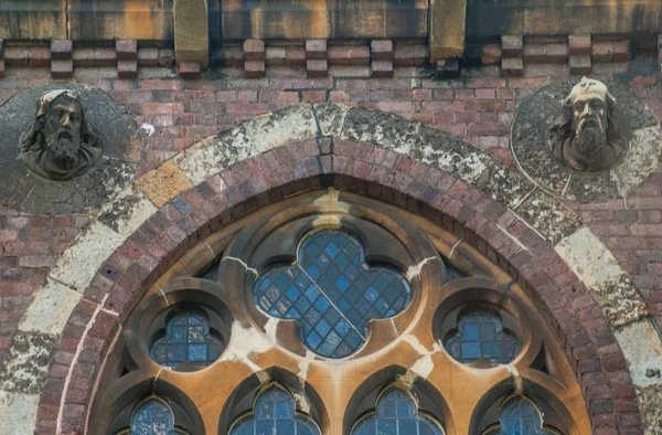 Em frente à Igreja de Cristo, em Hampstead Heath . — Fotografia de Stock