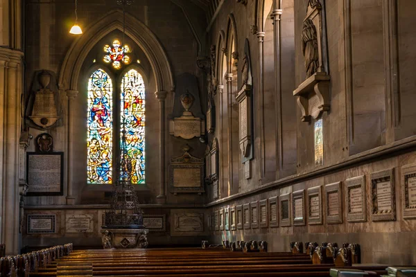 Janela de vidro manchado histórias bíblicas ilustradas no St Mary Ab — Fotografia de Stock