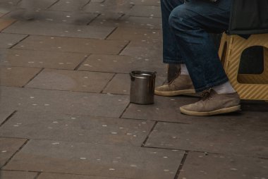 Dilenci veya evsiz adam Bacakları, ci sokaklarında Dilenciler
