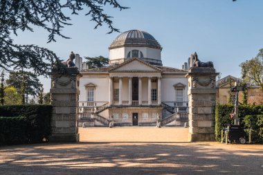 Batı Londra'daki Chiswick House'un önü, İngiltere. Chiswick Evi bir 