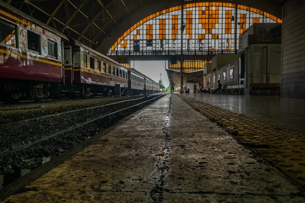 Okolí na bangkockých železničních nádražích. Bangkocká železnice sta — Stock fotografie