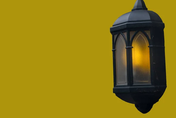 Lamps illuminate the evening attached to the house. — Stock Photo, Image