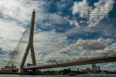 Rama Rama Viii köprüsü, Chao Phraya Nehri üzerinde Halat Köprüsü,