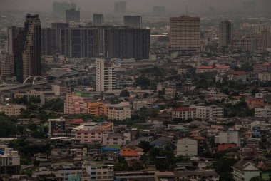 Öğleden sonra Bangkok gökdelen binalarının hava manzarası. Landsc