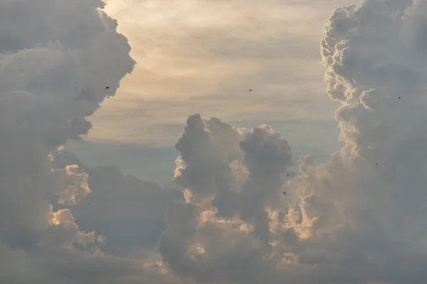 Langit Biru Yang Indah Dengan Awan Background Sky Awan Langit — Stok Foto