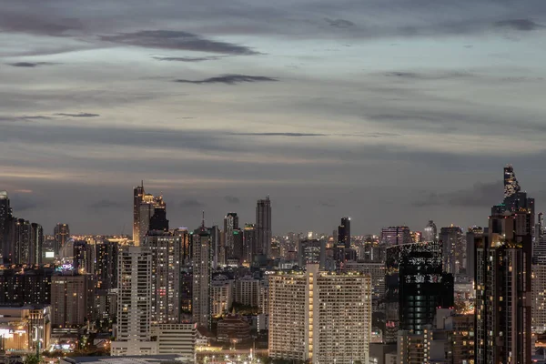 Bangkok Thailand Sep 2020 Bangkok Stadsgezicht Met Wolkenkrabbers Nachts Geven — Stockfoto