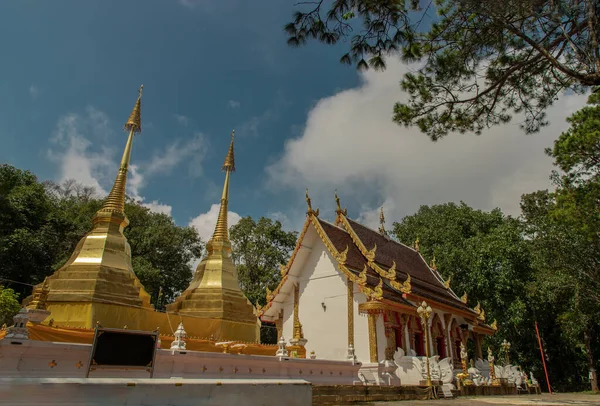 Zwei Goldene Pagoden Oder Stupa Mae Sai Tempel Phra Doi — Stockfoto