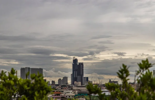 Μπανγκόκ Στο Κέντρο Της Πόλης Cityscape Ουρανοξύστες Βράδυ Δίνουν Στην — Φωτογραφία Αρχείου