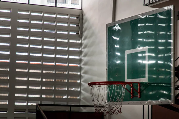 室内体育篮球比赛在体育馆举行 篮球场的内部复制空间 选择性焦点 — 图库照片