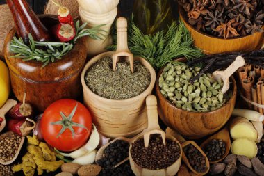 Baharat lezzetli yemek pişirmek için çeşitli