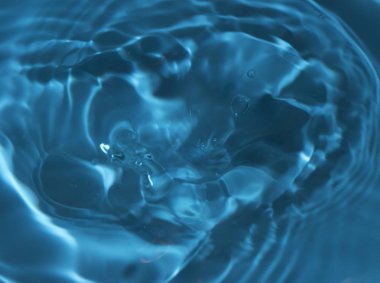 mavi su sıçrama, arka plan