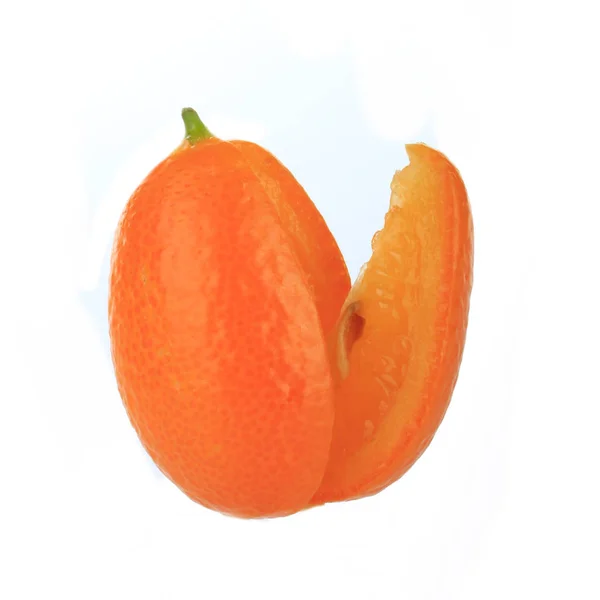 Fruta Kumquat Fresco Exótico Isolado Fundo Branco — Fotografia de Stock