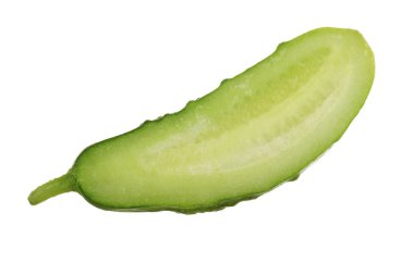 Salatalık beyaz arka plan üzerinde izole parçası