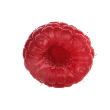 Olgun kırmızı ahududu beyaz arkaplanda izole