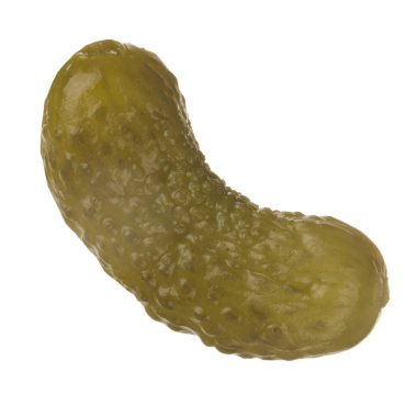 Beyaz arka plan üzerinde izole salatalık turşusu 