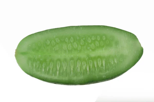 Pedaço Pepino Isolado Sobre Fundo Branco — Fotografia de Stock