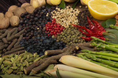 Baharat lezzetli yemek pişirmek için çeşitli