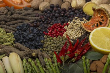 Baharat lezzetli yemek pişirmek için çeşitli