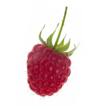 Olgun kırmızı ahududu beyaz arkaplanda izole