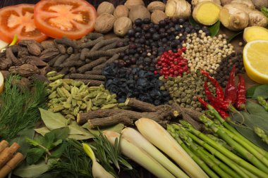 Baharat lezzetli yemek pişirmek için çeşitli