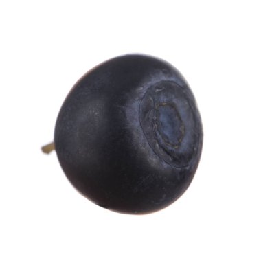 beyaz arka plan üzerinde izole olgun siyah bilberry 