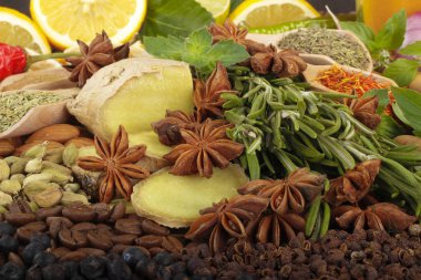 arka planda farklı baharatlar, yakın