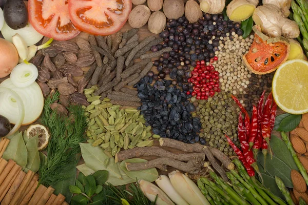 arka planda farklı baharatlar, yakın