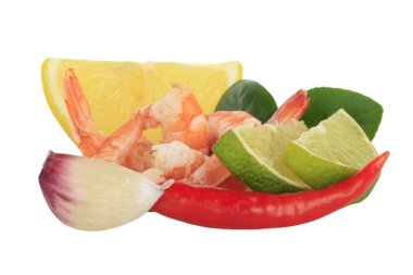 kireç ve biber ile haşlanmış karides üzerinde porsiyon