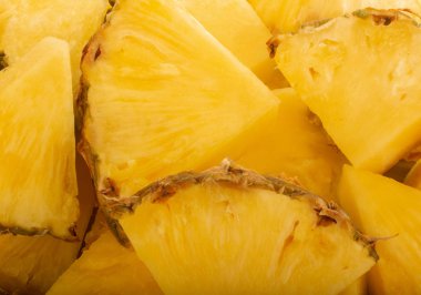 tatlı lezzetli ananas dilimleri, yakın görünüm 