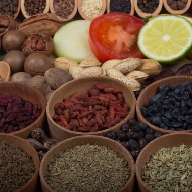 arka planda farklı baharatlar, yakın