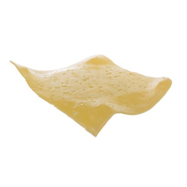 beyaz arka plan üzerinde izole peynir parçası, yakın çekim 