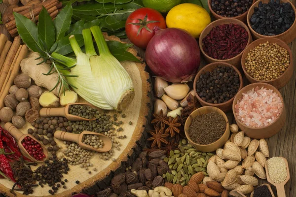 arka planda farklı baharatlar, yakın