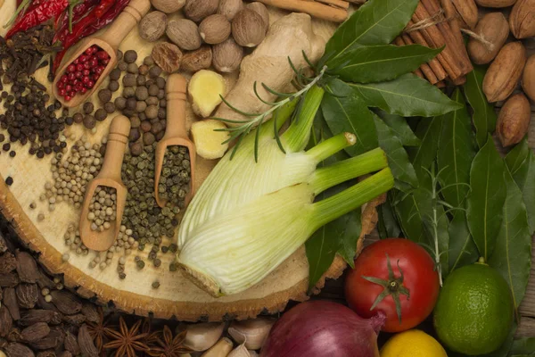 arka planda farklı baharatlar, yakın