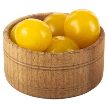 beyaz arka plan üzerinde izole taze sarı domates ile kase