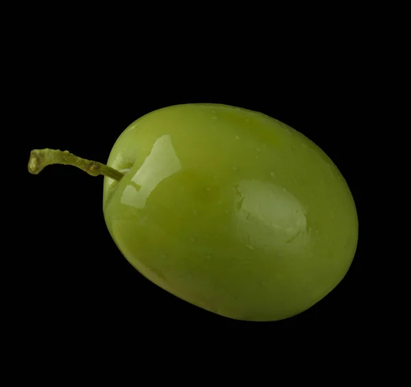 Зеленые Спелые Оливки Черном Фоне Крупным Планом — стоковое фото