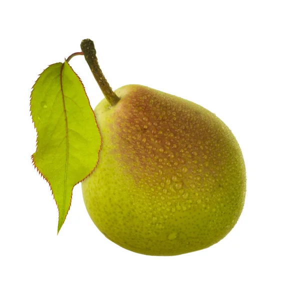 成熟的梨隔离在白色背景 — 图库照片