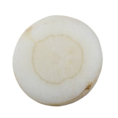 maydanoz kökü dilimi beyaz arka plan üzerinde izole