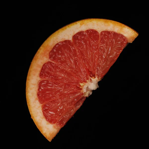 Reife Grapefruit Auf Dunklem Hintergrund Nahaufnahme — Stockfoto