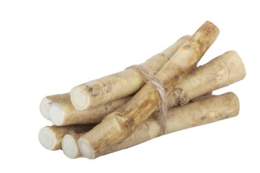 beyaz arka planda izole sebze kökleri