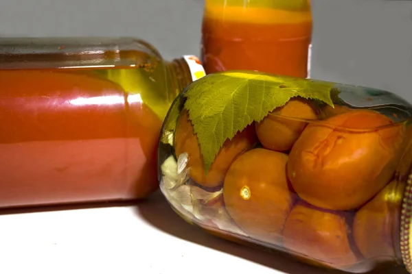 Ingeblikte Tomaten Verbazingwekkend Oma Product Geweldig Voorgerecht Scherpe Penetrante Smaak — Stockfoto