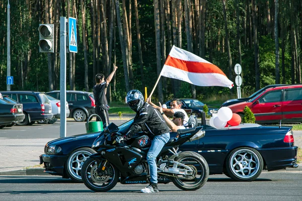 Bularus Protesta Contra Presidente Lukashenko Carro Com Bandeira Protesto Popular — Fotografia de Stock