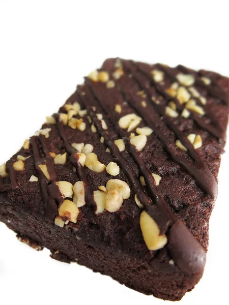 Brownies de chocolate aislados sobre un fondo blanco, de cerca — Foto de Stock