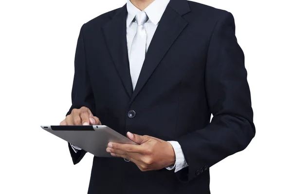 Азіатський бізнесмен в костюмі офіційного зносу за допомогою планшетного комп'ютера ізольований на білому фоні з відсічним контуром. Азія чоловічої моделі в його 30-х — стокове фото