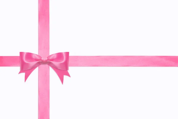 새틴 리본에서 빛나는 핑크 활 은 클리핑 경로 흰색 배경에 고립 — 스톡 사진