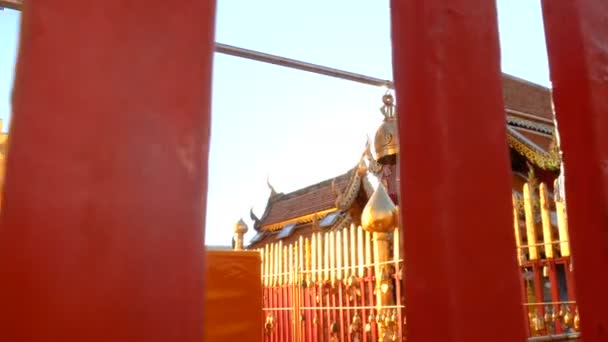 Golden Buddhist Bell Prayer Wishes Sunlight Wat Phra Doi Suthep — Vídeo de Stock